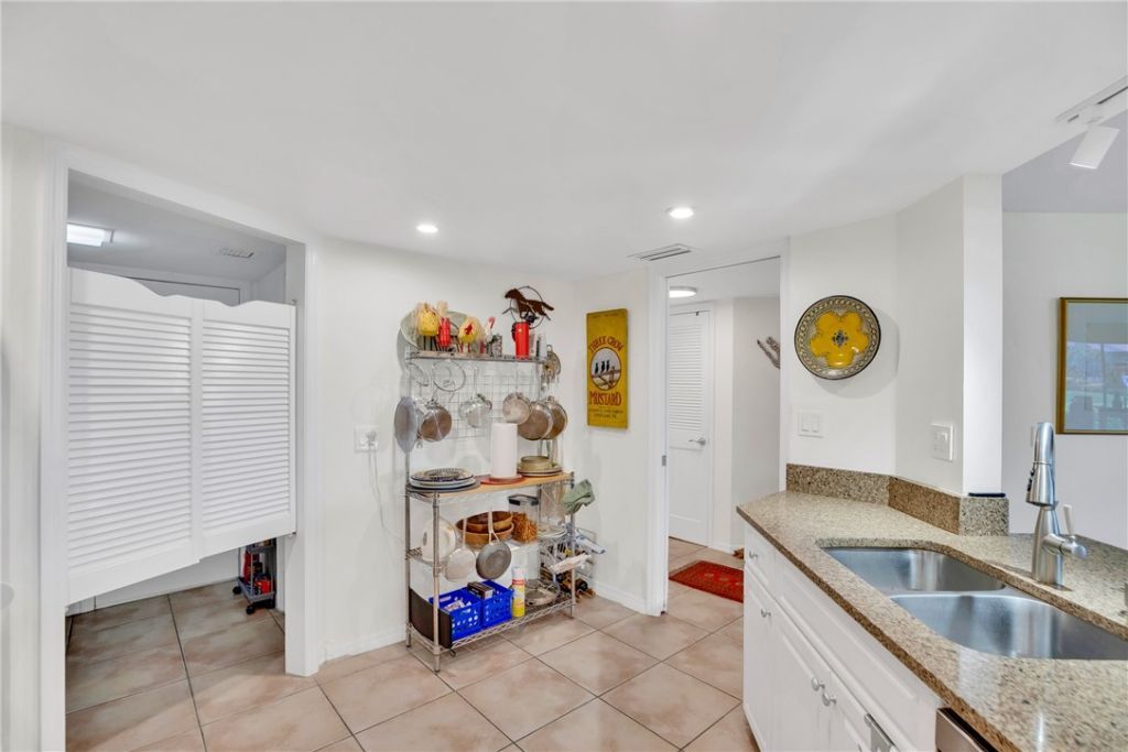 1825 Mooringline Drive, Unit 1C, Vero Beach, FL 32963 Photo