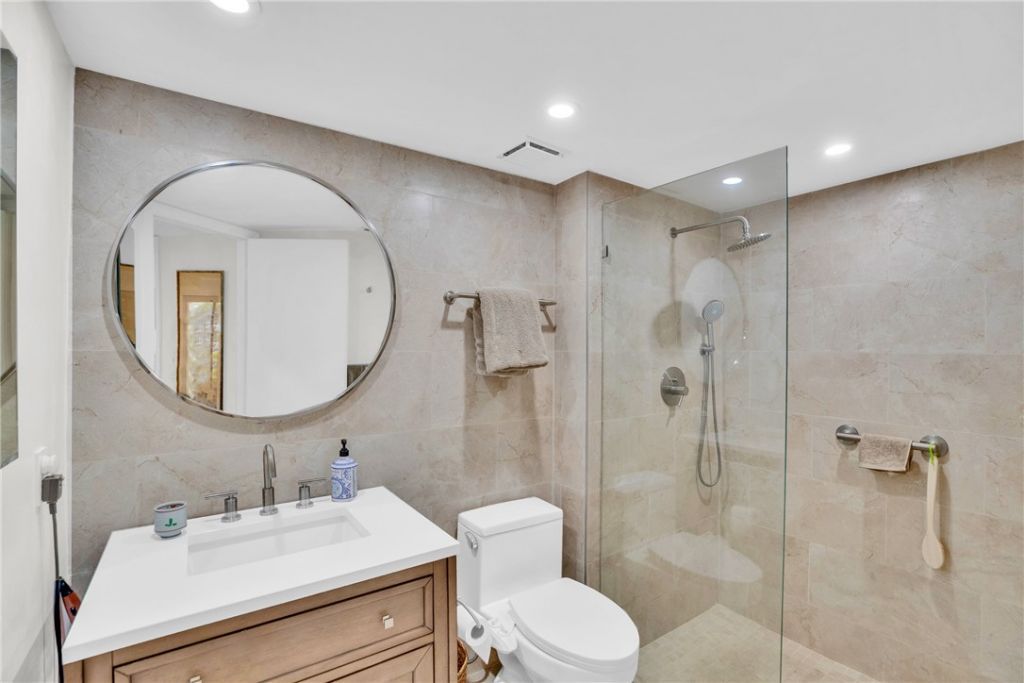 1825 Mooringline Drive, Unit 1C, Vero Beach, FL 32963 Photo