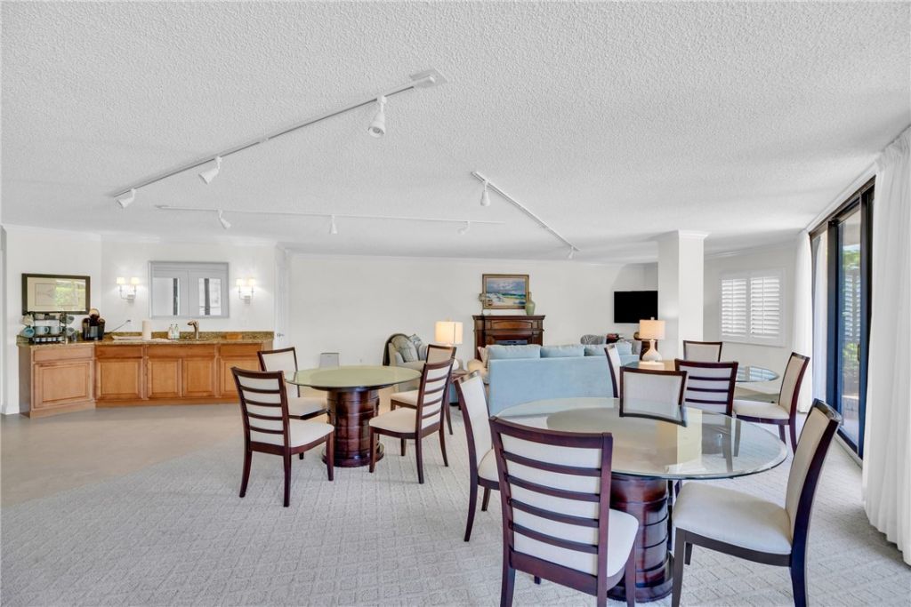 1825 Mooringline Drive, Unit 1C, Vero Beach, FL 32963 Photo