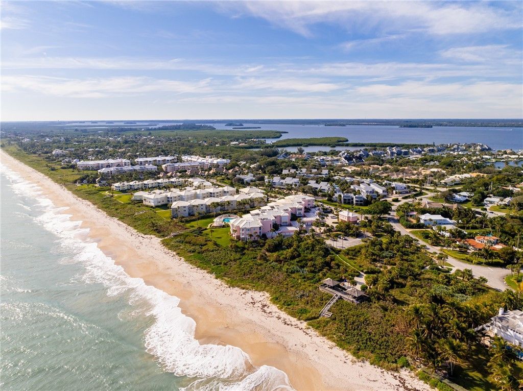 1825 Mooringline Drive, Unit 1C, Vero Beach, FL 32963 Photo