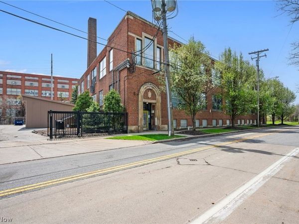 8205 Franklin Boulevard, Unit 5, Cleveland, OH 44102