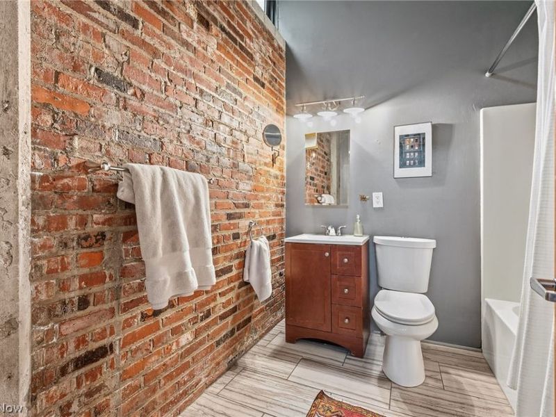 8205 Franklin Boulevard, Unit 5, Cleveland, OH 44102 Photo 39