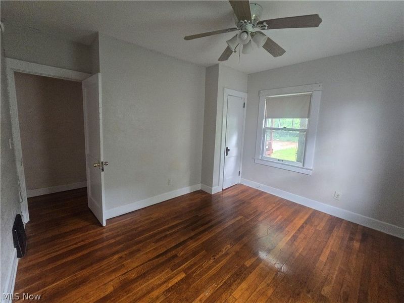 1872 Cordova Avenue , Youngstown, OH 44504 Photo 10