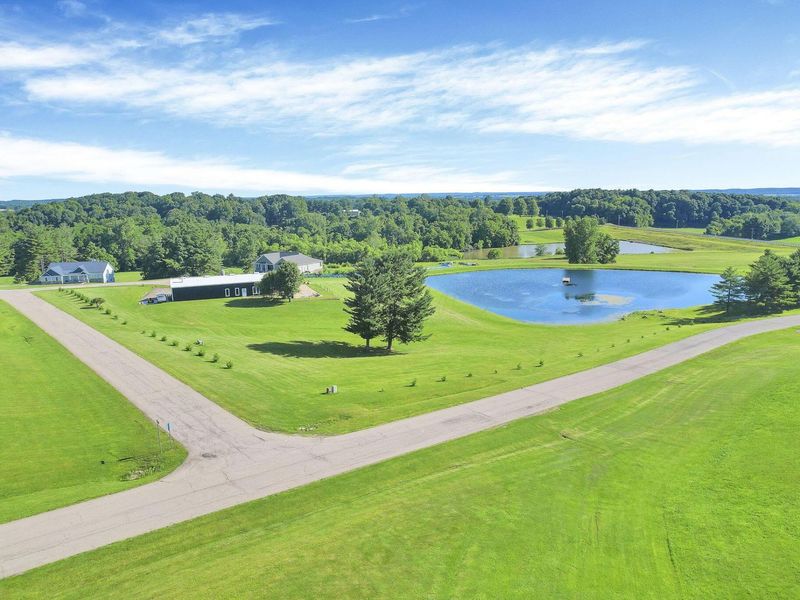 5996 Windy Hills Circle , Lancaster, OH 43130 Photo 3