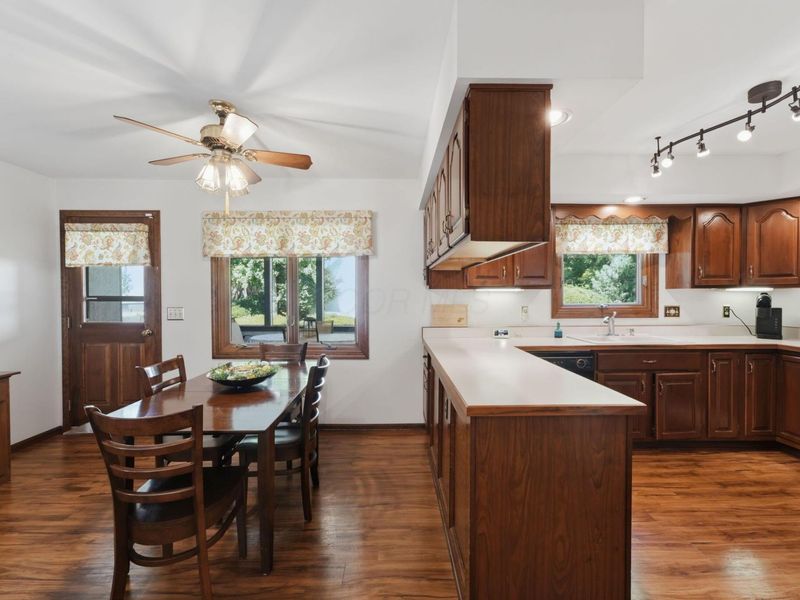 2347 Collins Drive, Worthington, OH 43085 Photo 13