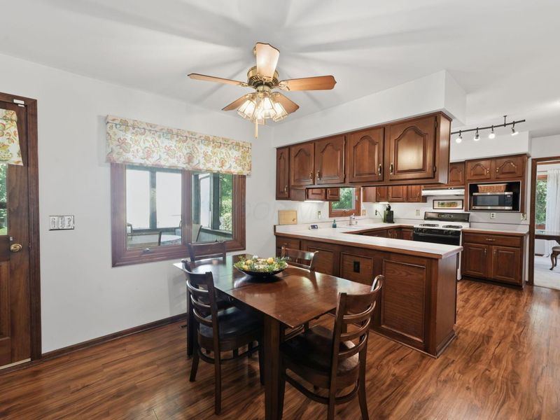 2347 Collins Drive, Worthington, OH 43085 Photo 14