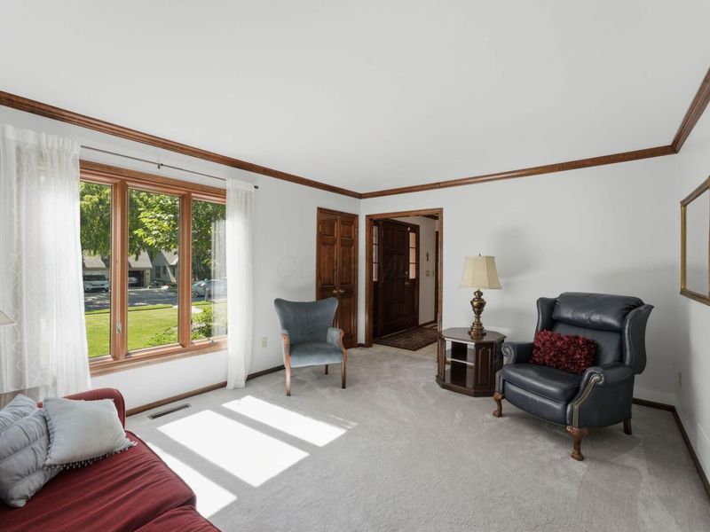 2347 Collins Drive, Worthington, OH 43085 Photo 7