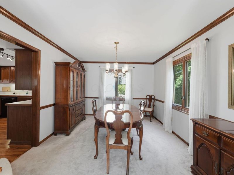 2347 Collins Drive, Worthington, OH 43085 Photo 8