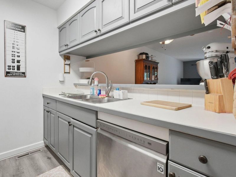 1781 Sawgrass Drive, Unit BLDG B, Reynoldsburg, OH 43068 Photo 13