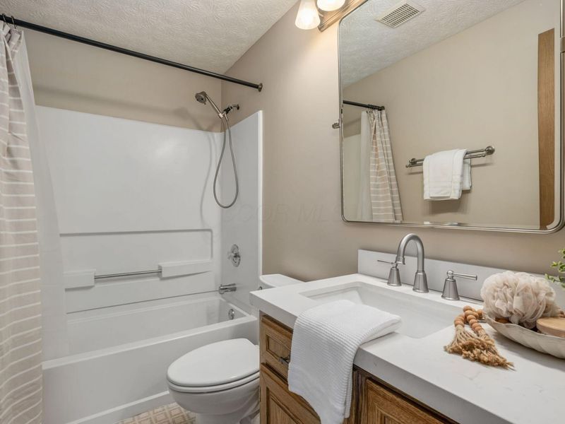 9625 Warner Road , Plain City, OH 43064 Photo 22