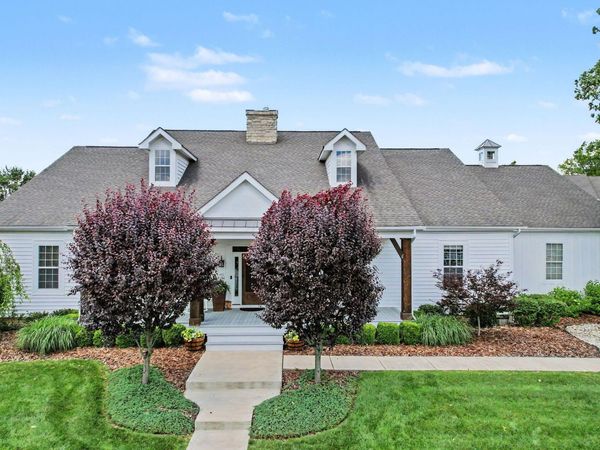 8578 Liberty Road N, Powell, OH 43065