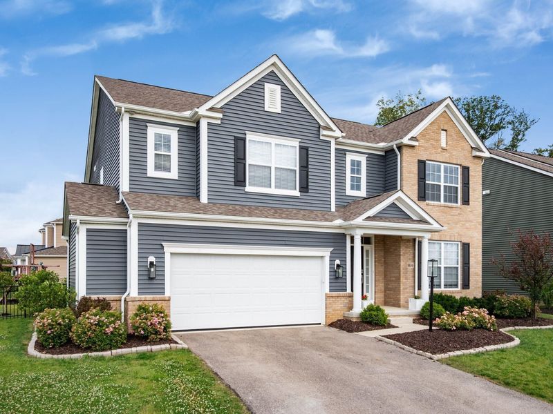 8836 Glacier Pointe Drive, Plain City, OH 43064 Photo 2