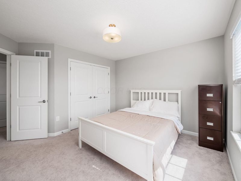8836 Glacier Pointe Drive, Plain City, OH 43064 Photo 22