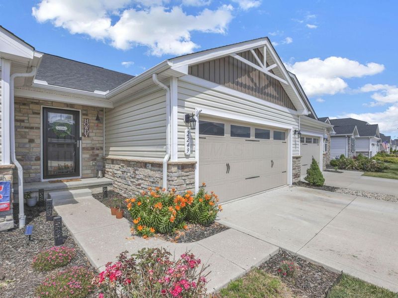 2249 Mcclouds Square, Marysville, OH 43040 Photo 2