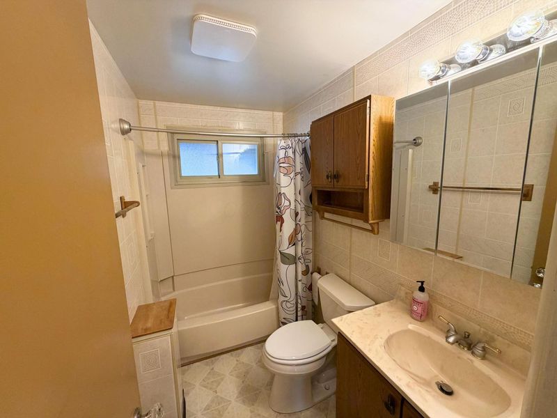 2207 Genessee Avenue , Columbus, OH 43211 Photo 13