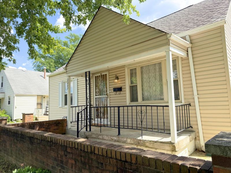 2207 Genessee Avenue , Columbus, OH 43211 Photo 3