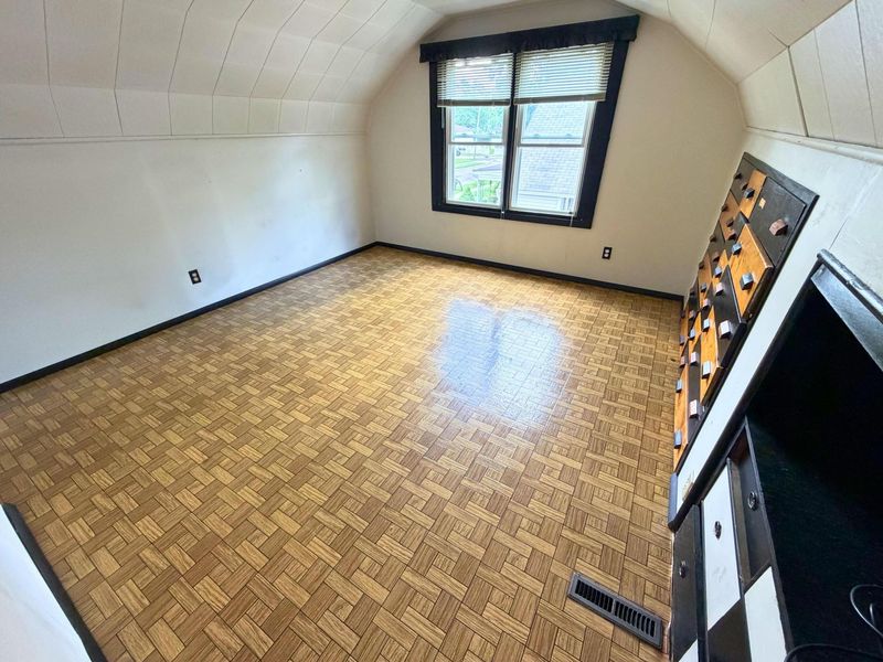 2207 Genessee Avenue , Columbus, OH 43211 Photo 33