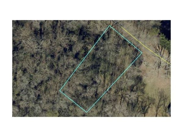 75 W Cordes Place , Commerce, GA 30529