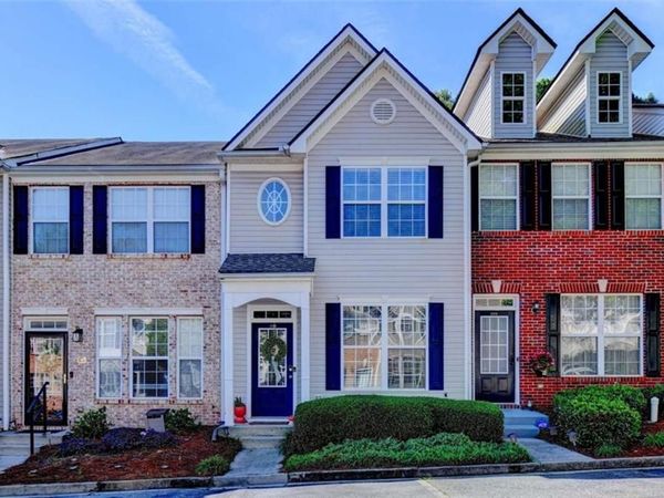 1364 Penhurst Drive, Lawrenceville, GA 30043