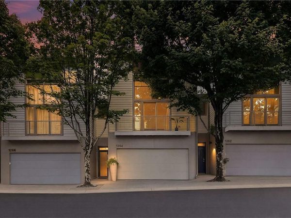 1264 Van Allen Mews NW, Atlanta, GA 30318