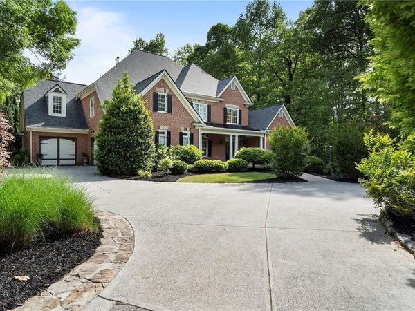 510 Grove Park Place , Roswell, GA 30075
