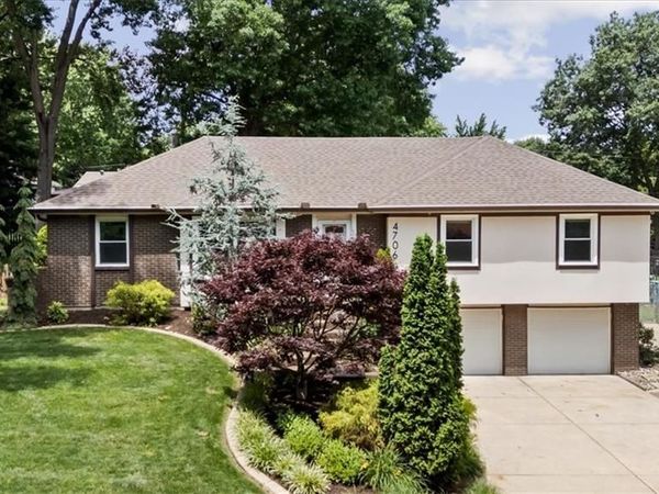 4706 Stearns Lane, Shawnee, KS 66203