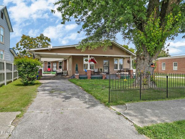 400 W Rockwood St, Rockwood, TN 37854