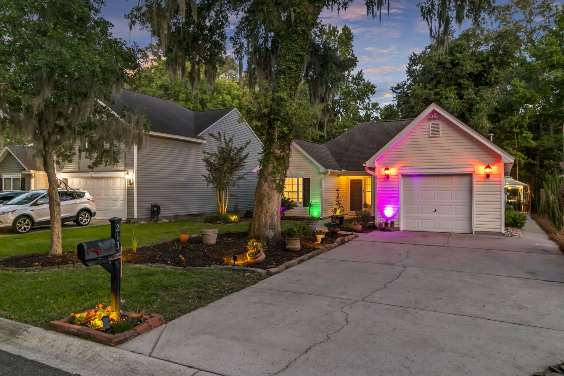 213 Moon Shadow Lane Photo 36
