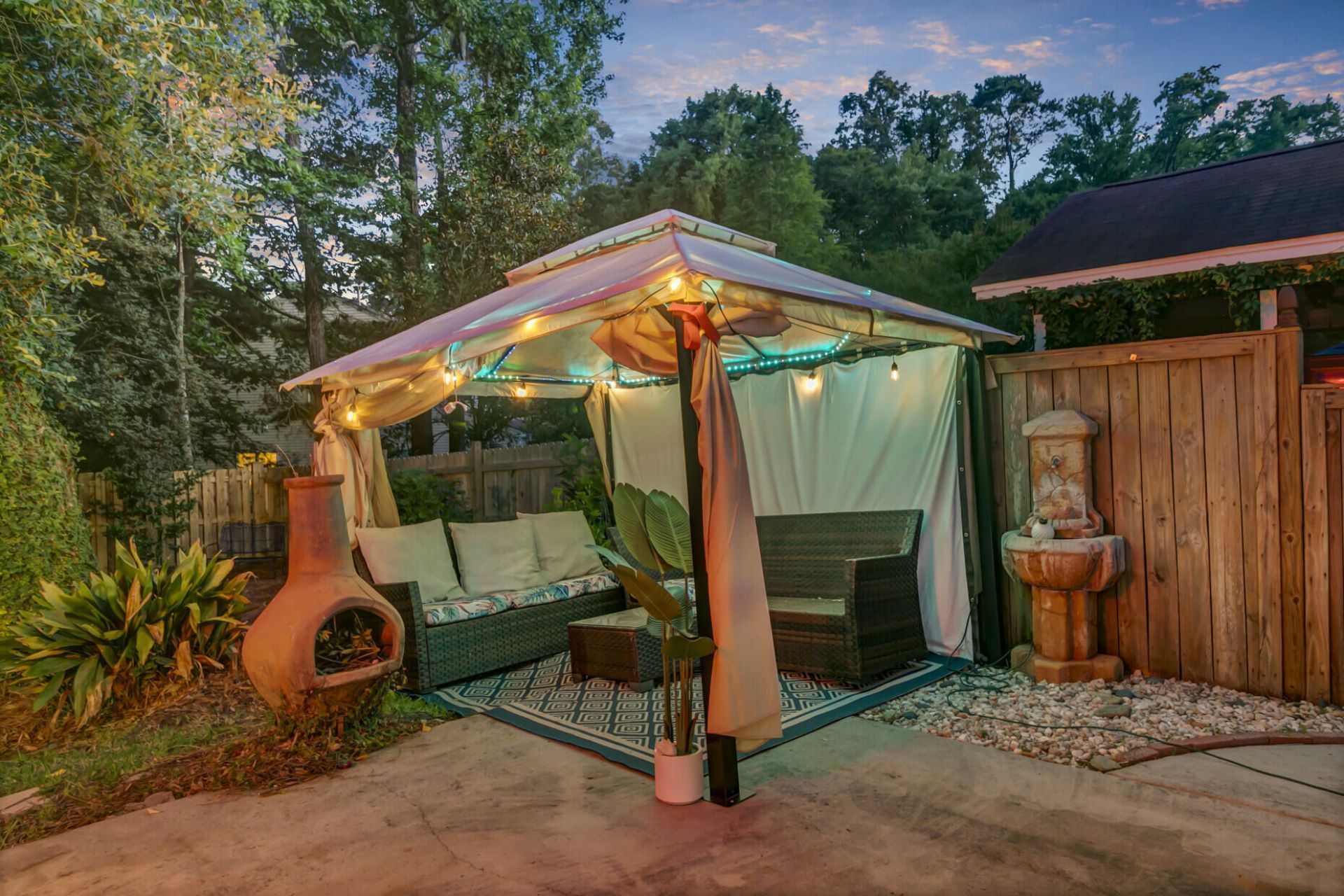 213 Moon Shadow Lane Photo 38