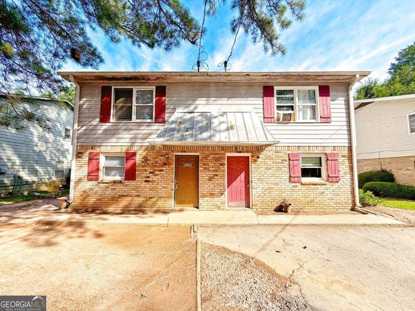 935 Six Oaks Circle, Unit B, Norcross, GA 30093