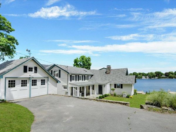 46 Sycamore Road , Mahopac, NY 10541