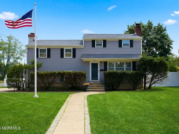 1317 W Magnolia Avenue, Sea Girt, NJ 08750