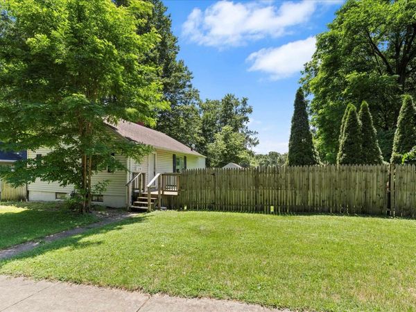 1218 Kinyon Street, South Bend, IN 46616