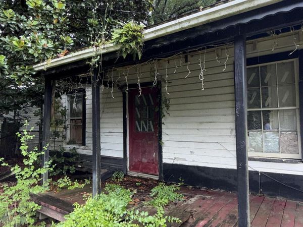 615 Calhoun Avenue , Pensacola, FL 32507