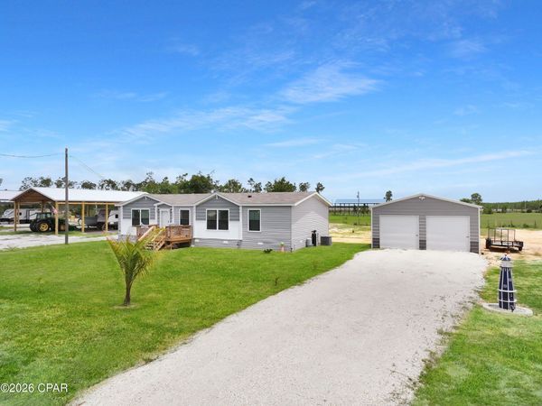 145 Margies Lane , Wewahitchka, FL 32465