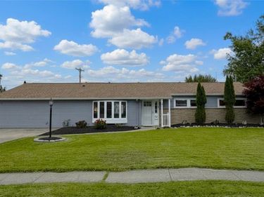 79 Alys Drive E, Depew, NY 14043