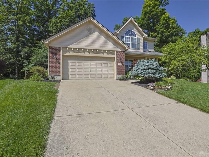 5801 Longbow Drive, Hamilton, OH 45011 Photo 2