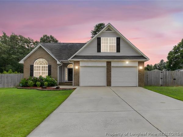 116 Woodbine Drive, Raeford, NC 28376