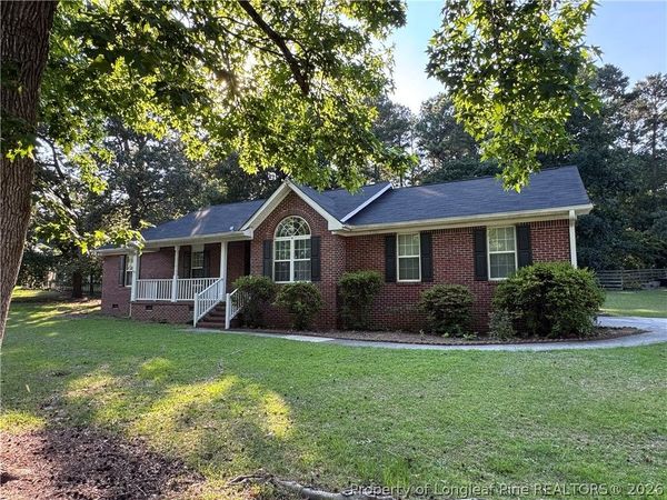 123 Cornwallis Court, Raeford, NC 28376