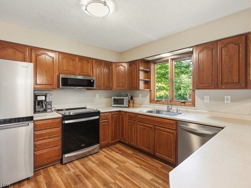 7165 Northview Drive, Wadsworth, OH 44281 Photo 9