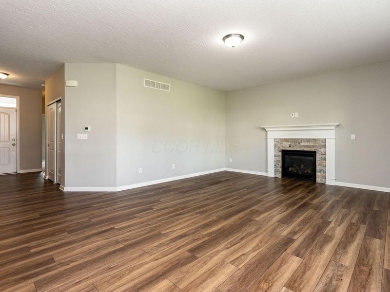 9536 Camberly Avenue, Plain City, OH 43064 Photo 6