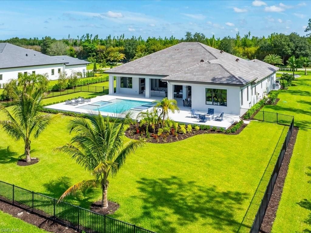 6446 Daniels Rd , Naples, FL 34109 Photo
