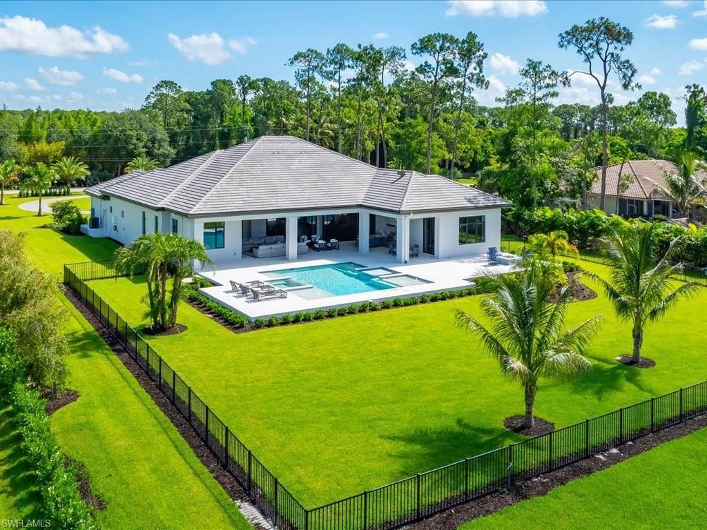 6446 Daniels Rd , Naples, FL 34109 Photo