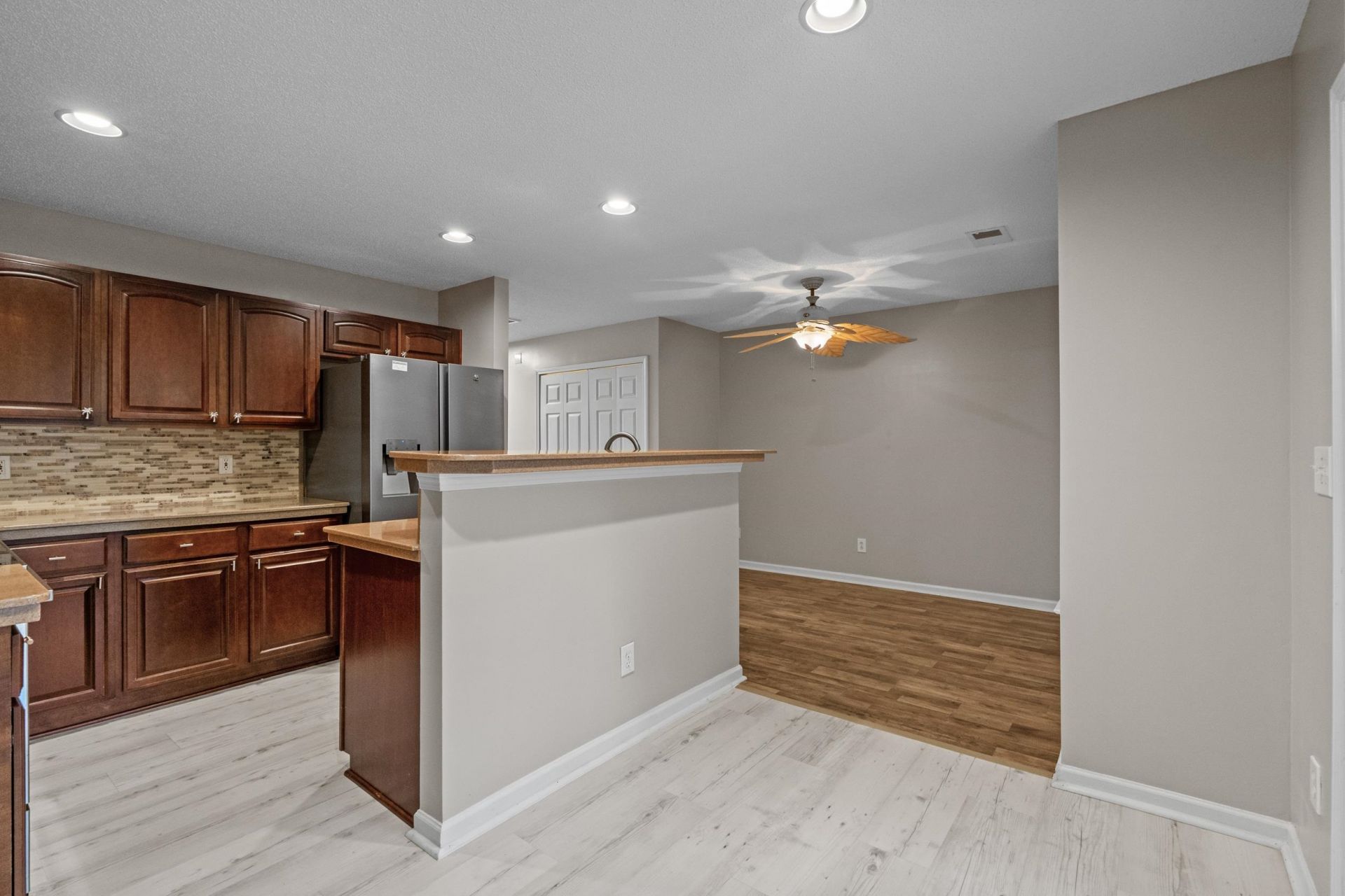 1044 Portico Loop  Photo 11
