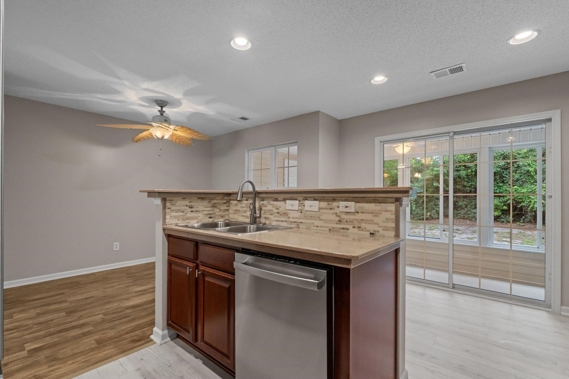 1044 Portico Loop  Photo 13