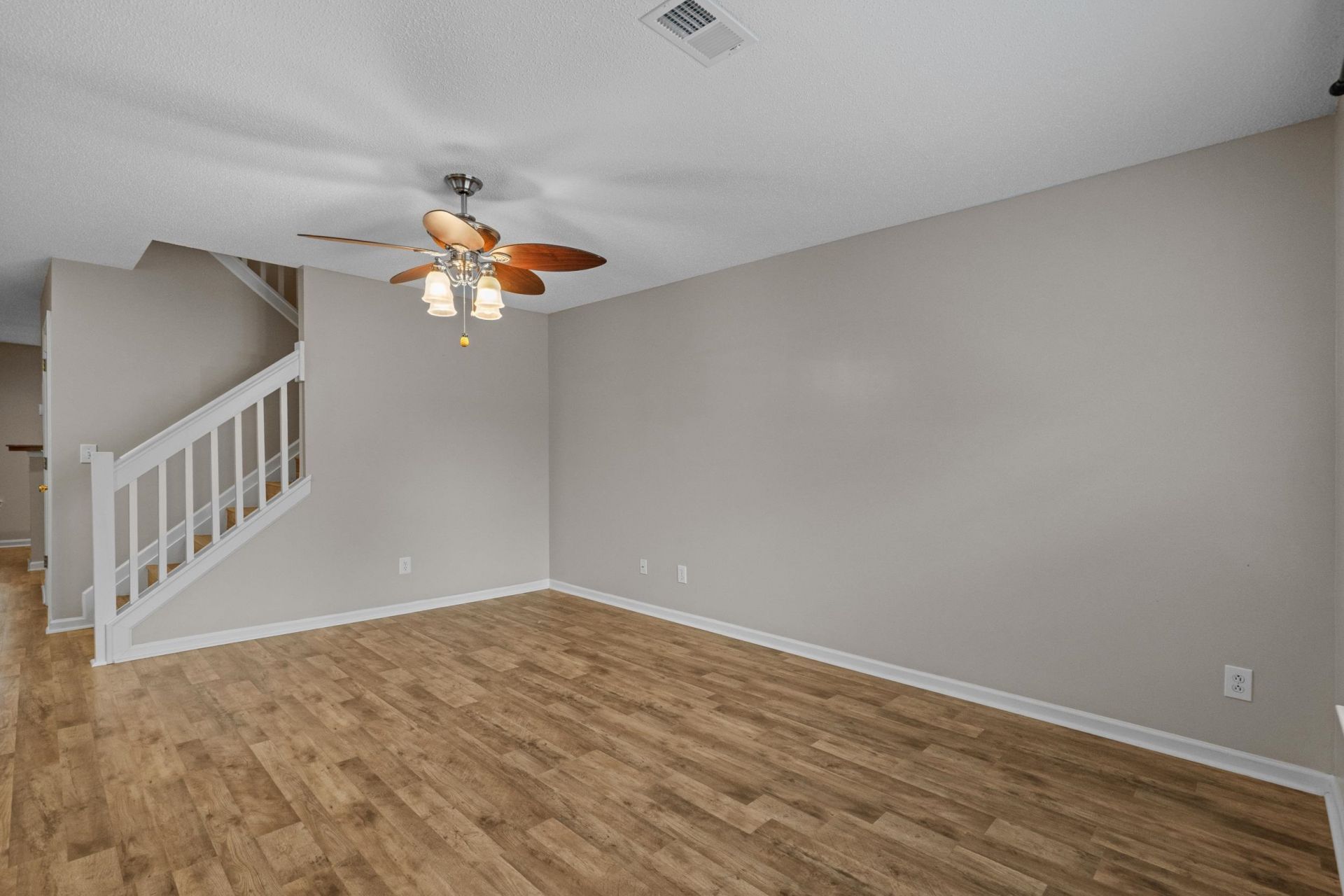 1044 Portico Loop  Photo 16