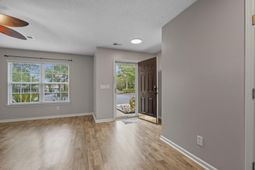 1044 Portico Loop  photo 4