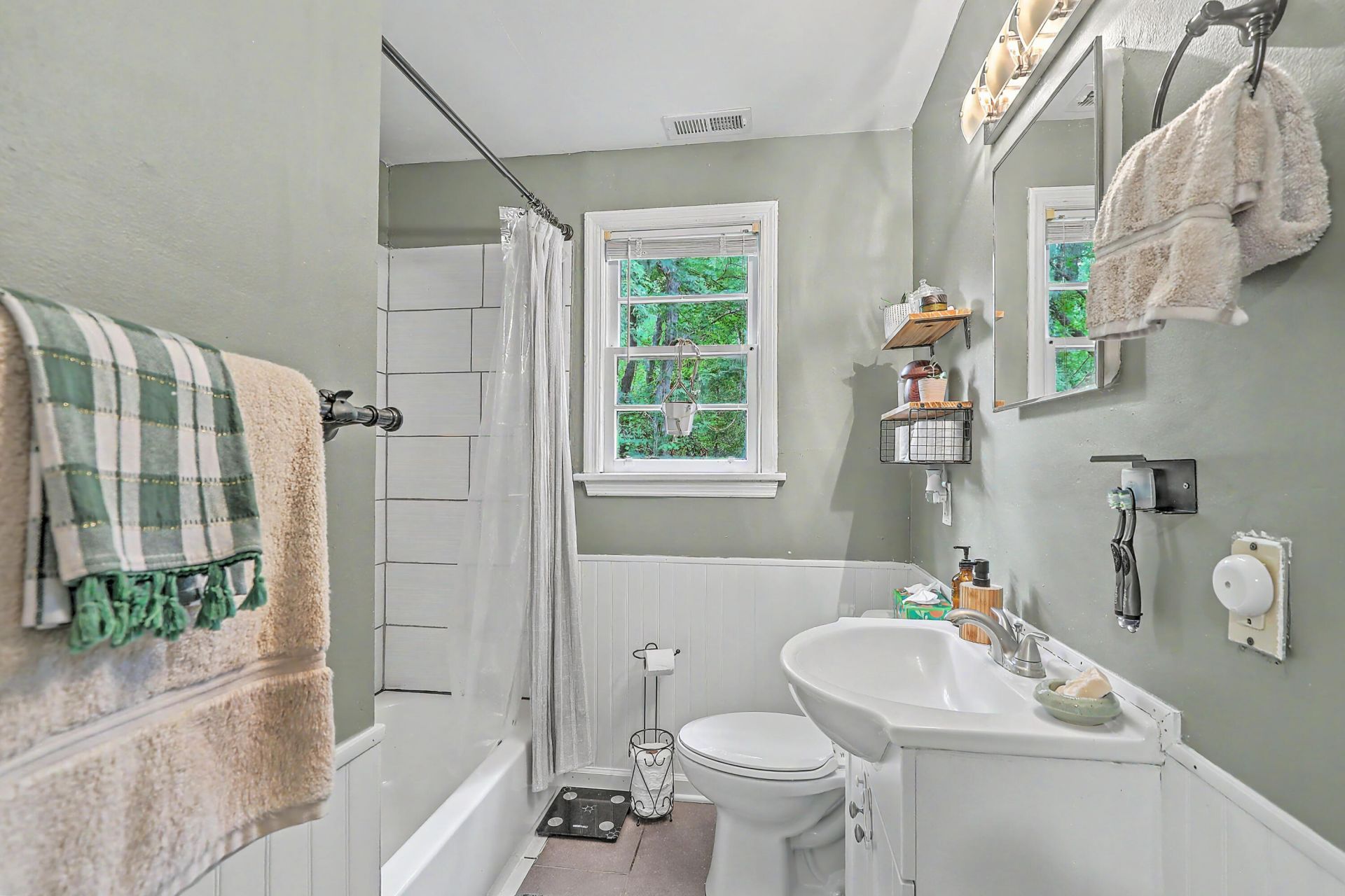 882 Savage Road Photo 16