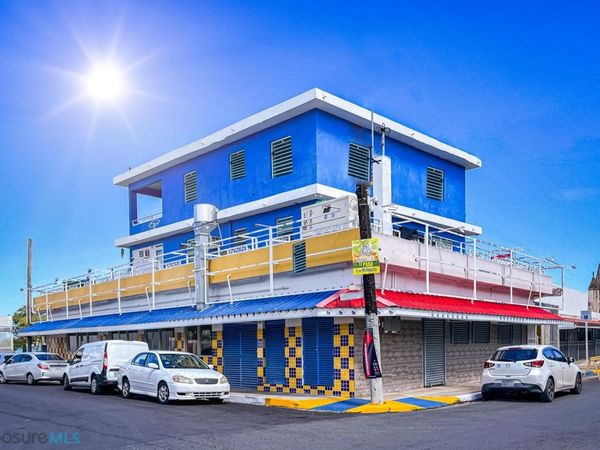 42 LAS NERIEDAS AVENUE, Unit 42 A, Catano, PR 00962