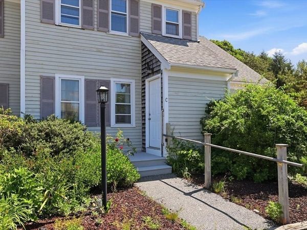 18 Woodview Drive, Unit C, Falmouth, MA 02540